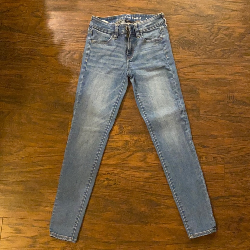 American Eagle Size 0 Short Jeans